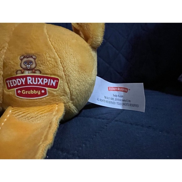 Teddy Ruxpin - Grubby Hug N Sing 2018 plush - Picture 2 of 2